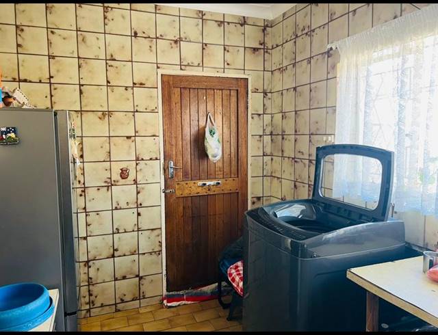 3 BEDROOM HOUSE FOR SALE IN CRESSLAWN